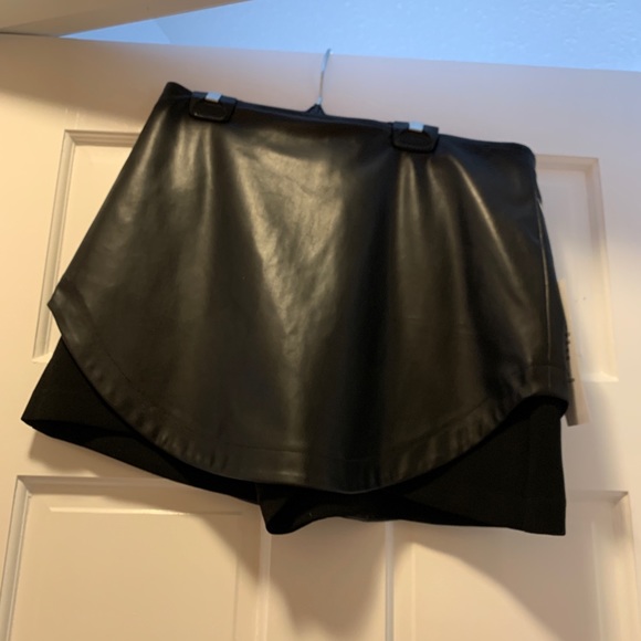 BCBGeneration Skirt - Picture 3 of 3